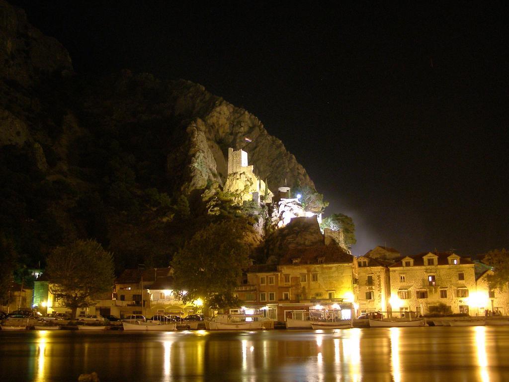 Apartment Lid Omiš Екстериор снимка