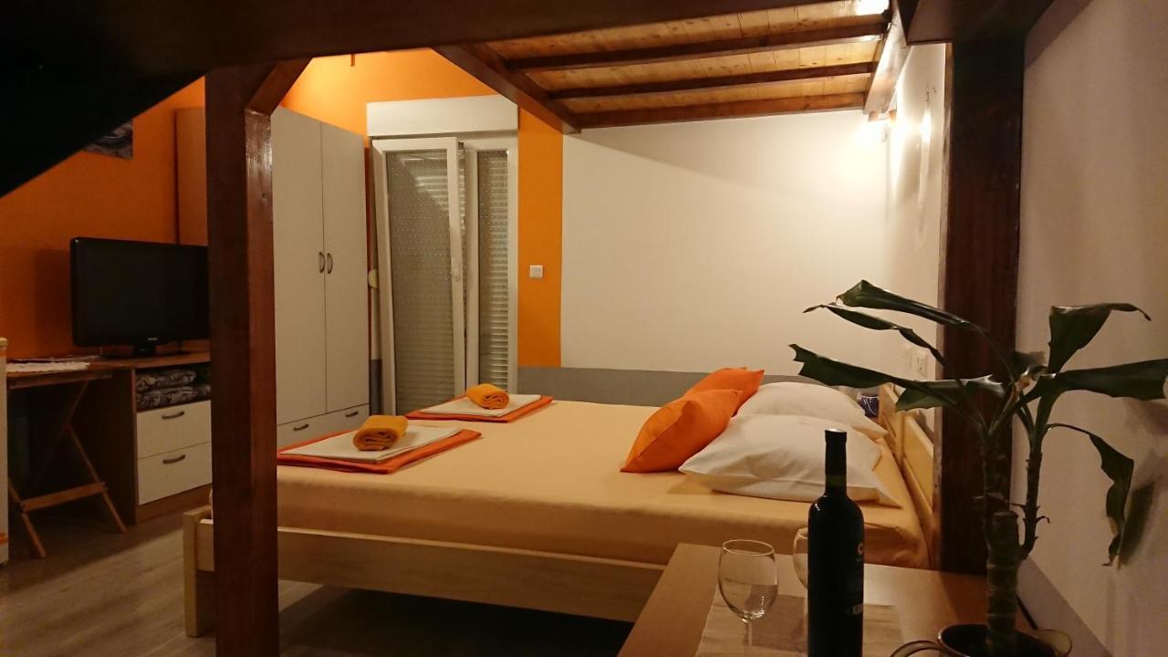 Apartment Lid Omiš Екстериор снимка